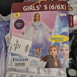 Disney Frozen Snow Queen Elsa Costume - Purple and White